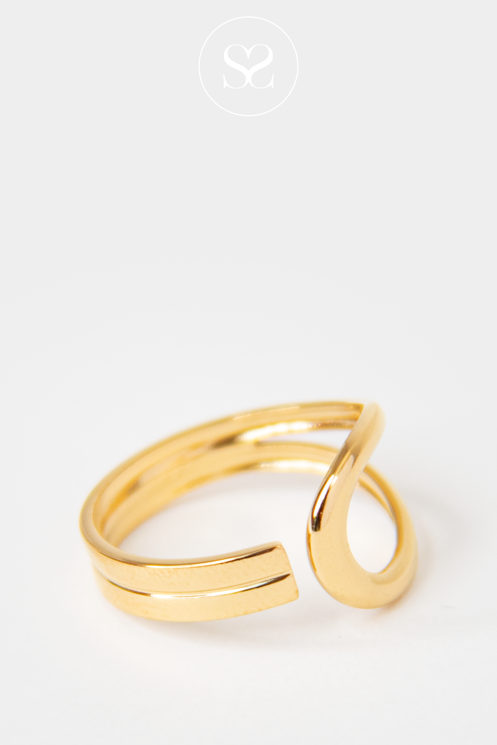 EMMY 10 GOLD SCULPTED ADJUSTABLE CROSSOVER RING