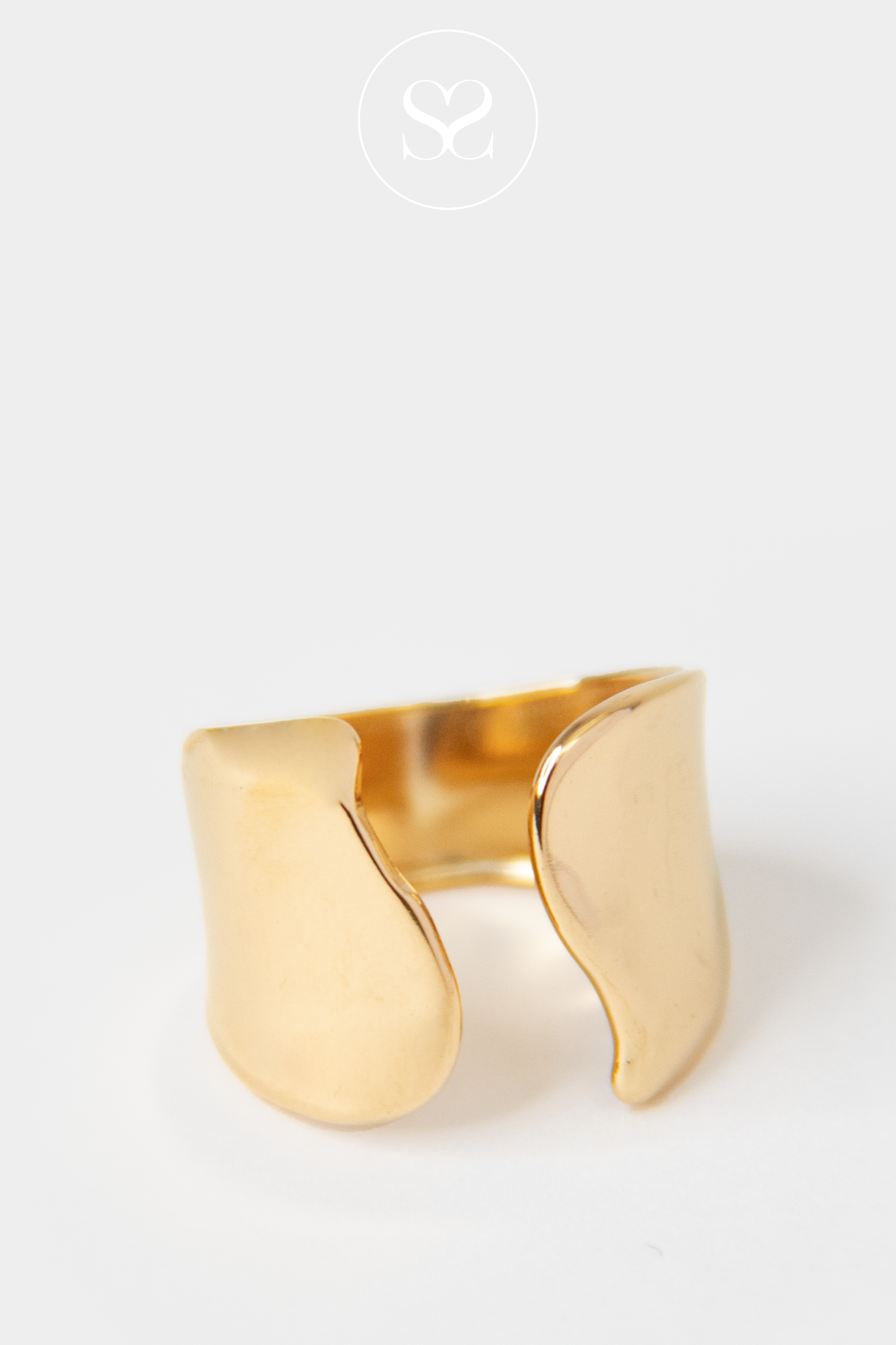 EMMY 17 GOLD CHUNKY ASYMMETRIC RING