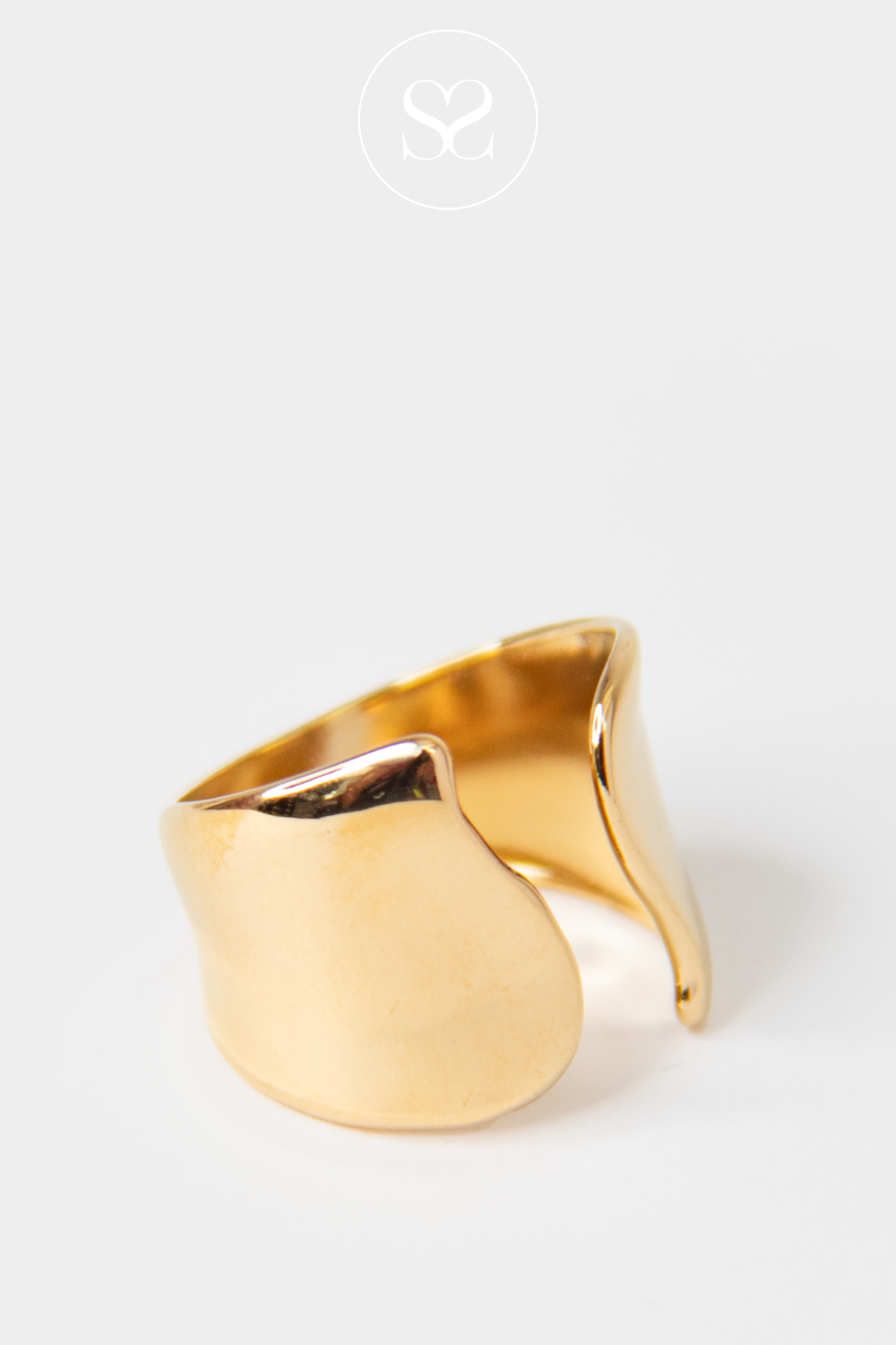 EMMY 17 GOLD CHUNKY ASYMMETRIC RING