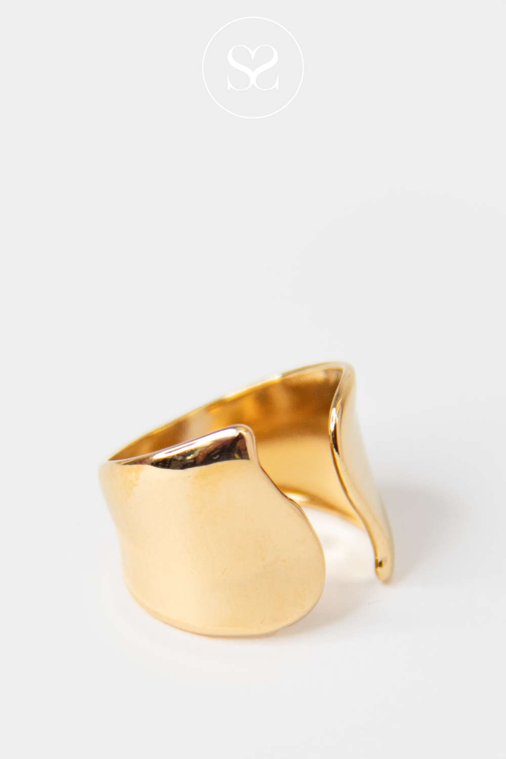 EMMY 17 GOLD CHUNKY ASYMMETRIC RING