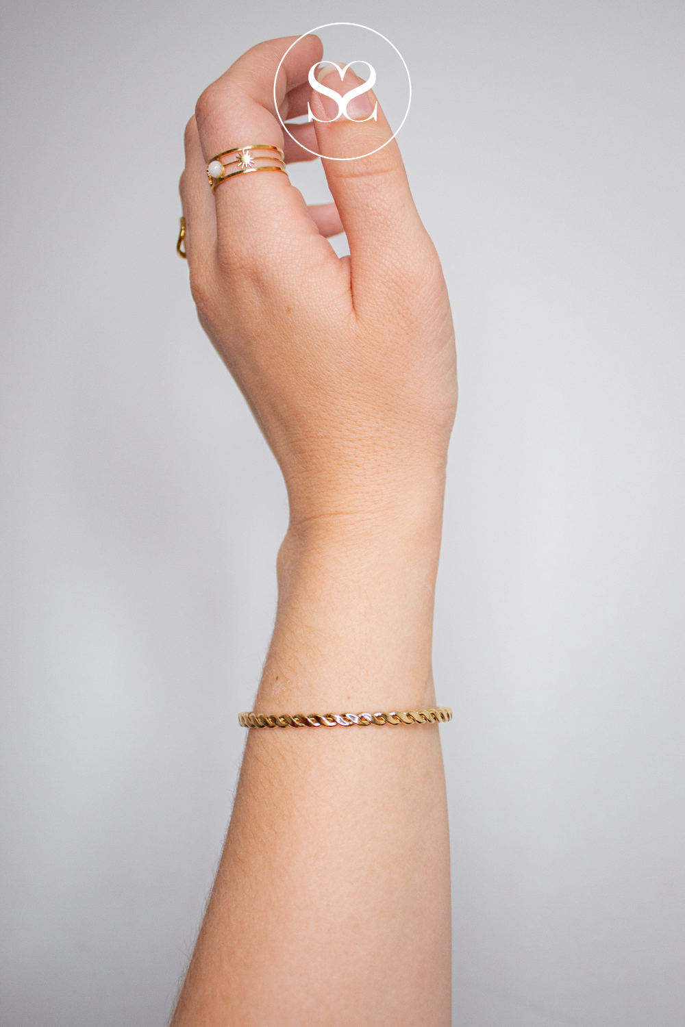 EMMY 05M GOLD TWIST CHAIN BRACELET