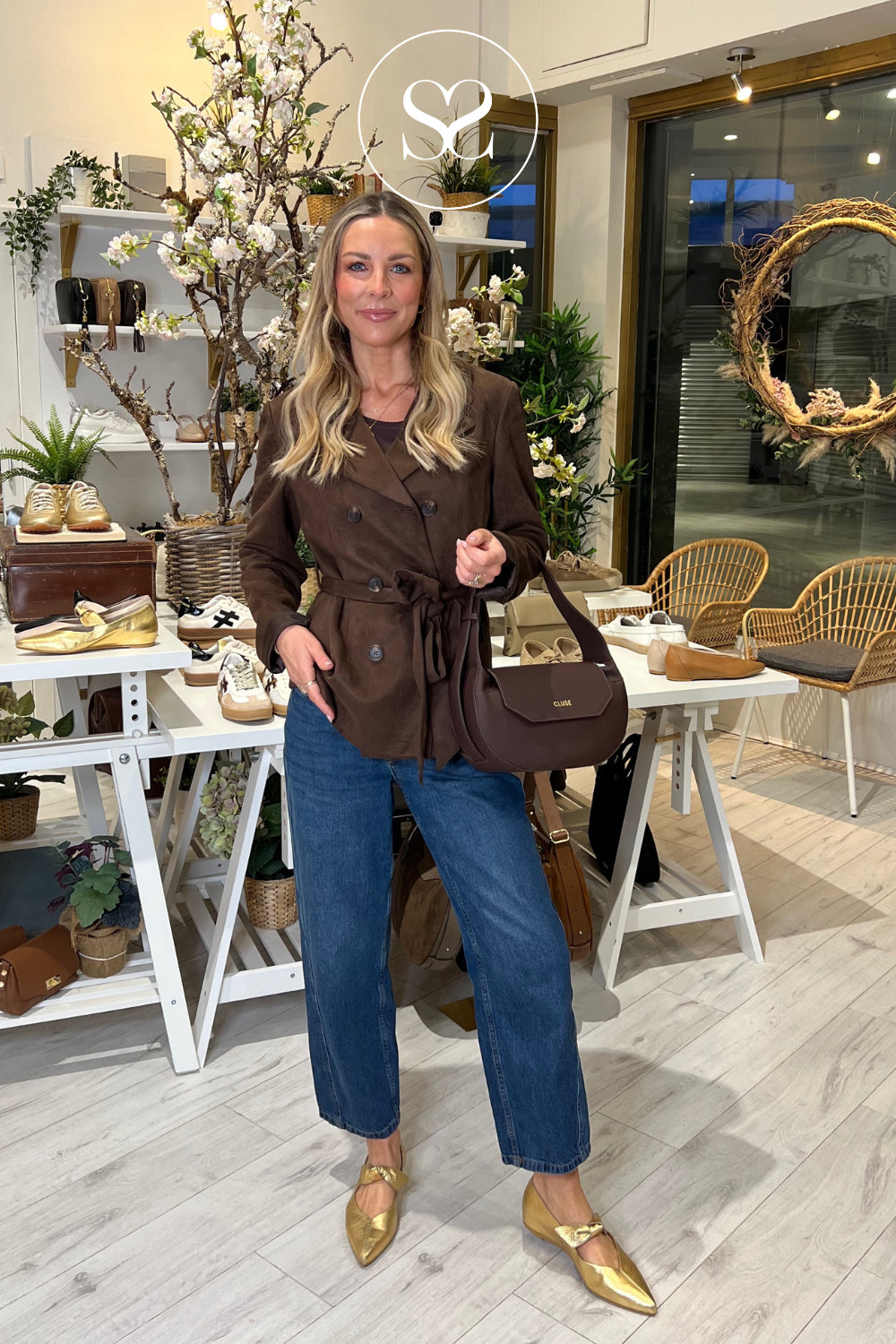 Wonders Gold Low Wedge Pumps - A-3840