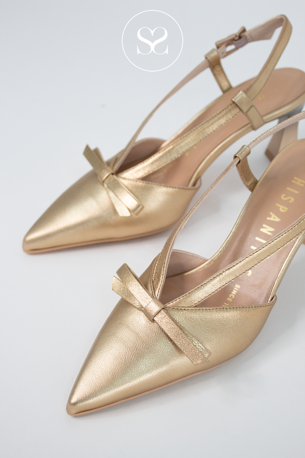 Occasionwear heels. Perfect for weddings, communions, confirmations. Gold elegant classy high heels. Bow detail, adjustable ankle strap and comfortable wider base heel