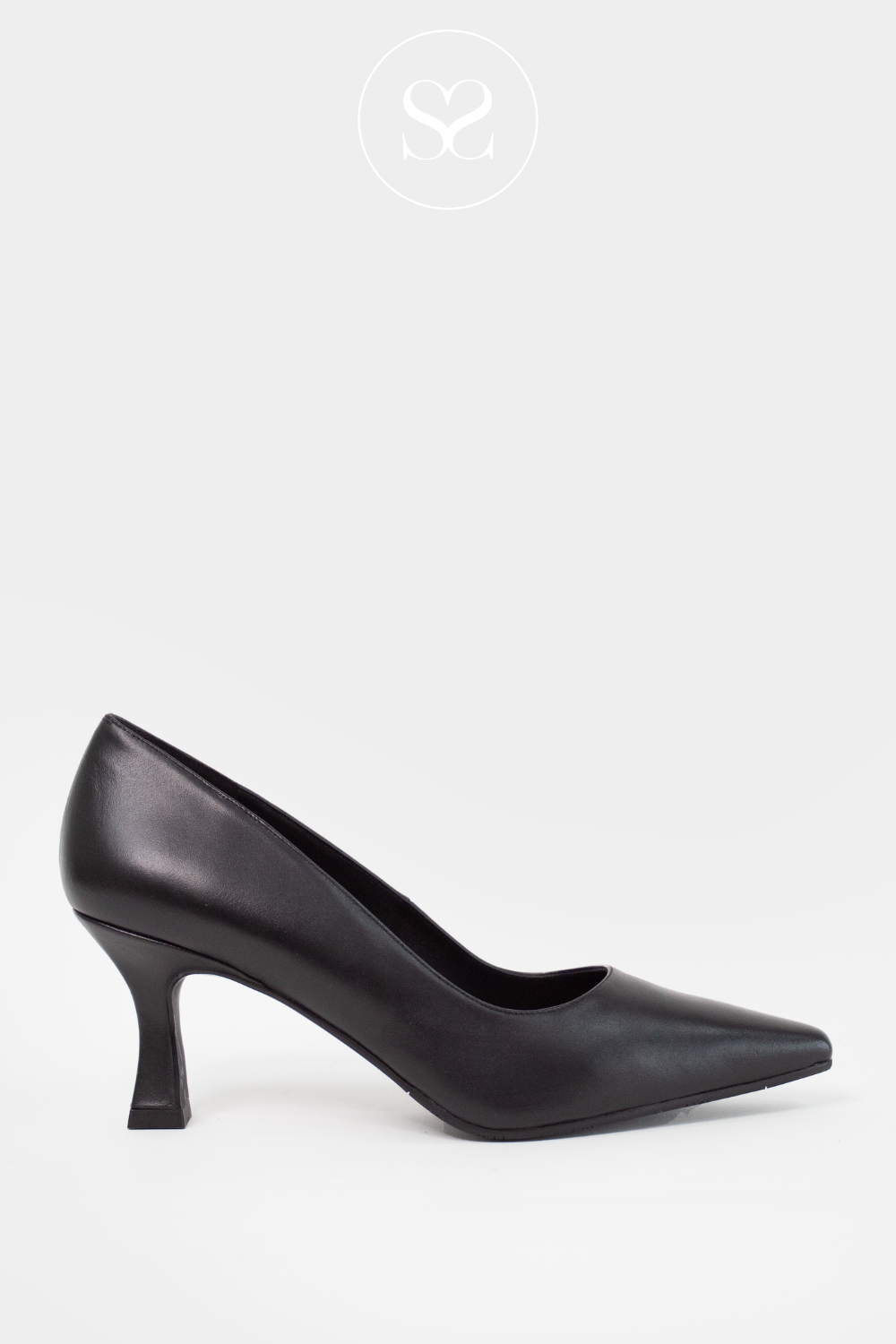 Comfortable black court shoes best sale