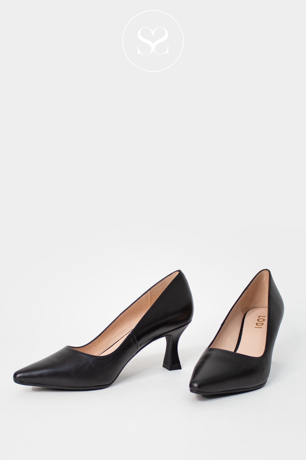 LODI JONA BLACK LEATHER LOW HEEL COURT SHOE WITH POINTED TOE AND SCULPTED HEEL