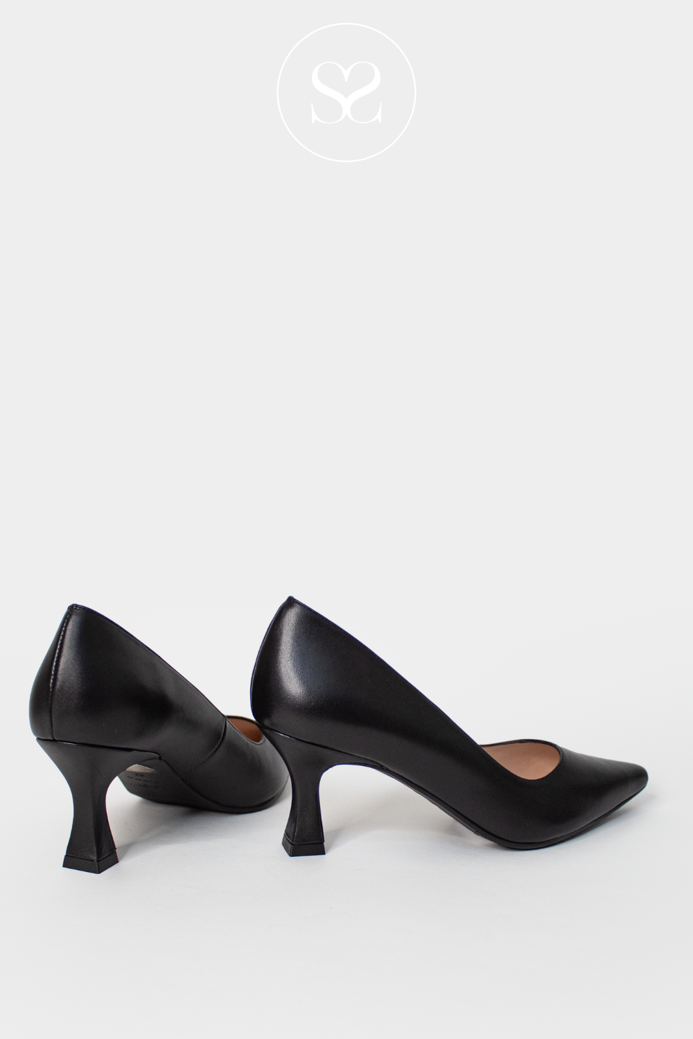 LODI JONA BLACK LEATHER LOW HEEL COURT SHOE WITH POINTED TOE AND SCULPTED HEEL