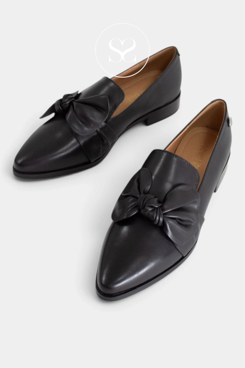 Loretta Vitale Black Leather Loafers W5366