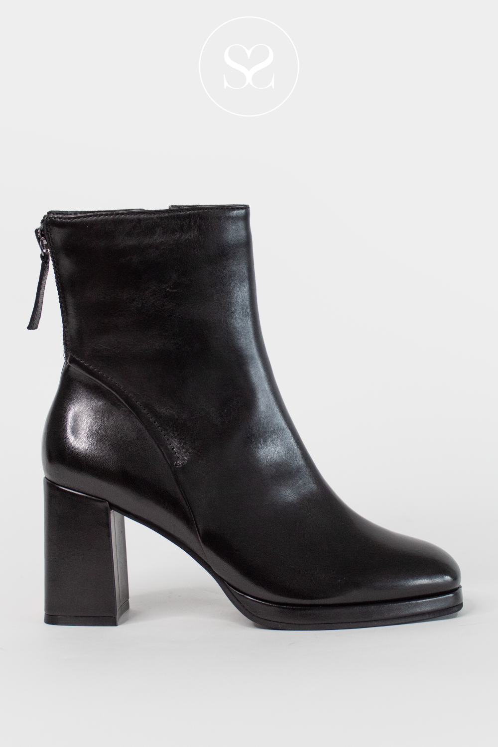 REGARDE LE CIEL ANALISA 02 BLACK LEATHER BLOCK HEEL ANKLE BOOTS