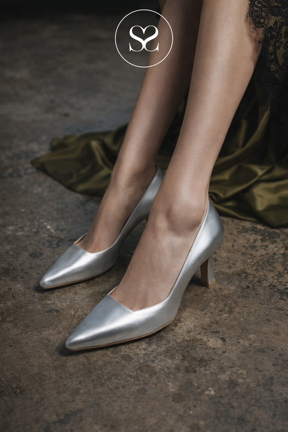 LODI GENIUS SILVER LEATHER FLARED HEEL COURT SHOES