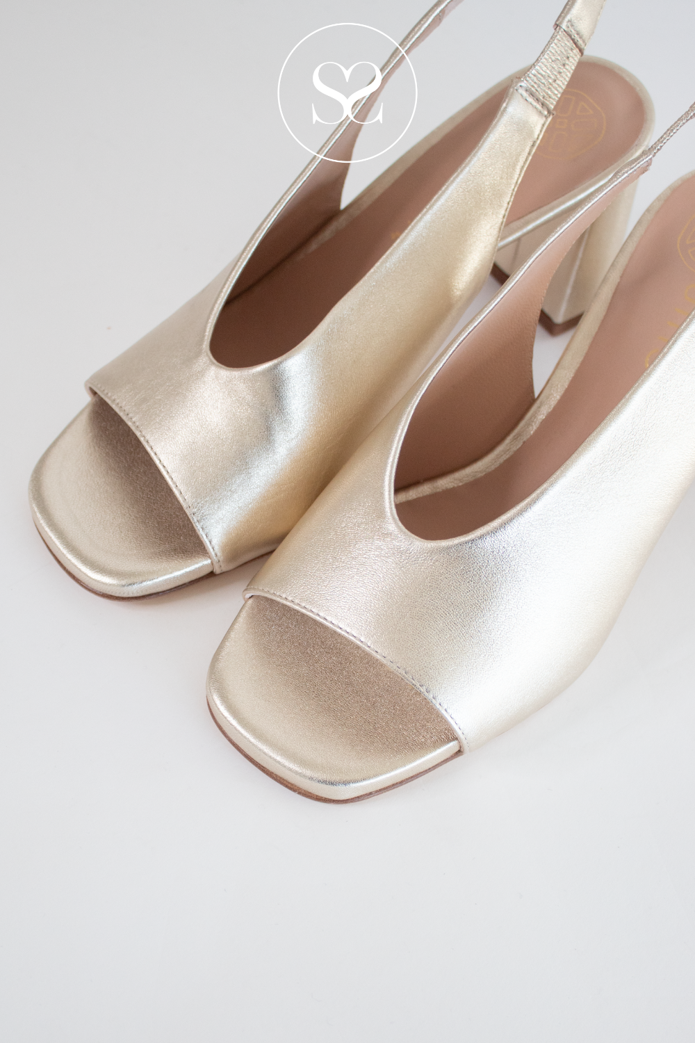 UNISA MONDY GOLD LEATHER SQUARE TOE SLINGBACK SANDALS WITH BLOCK HEEL