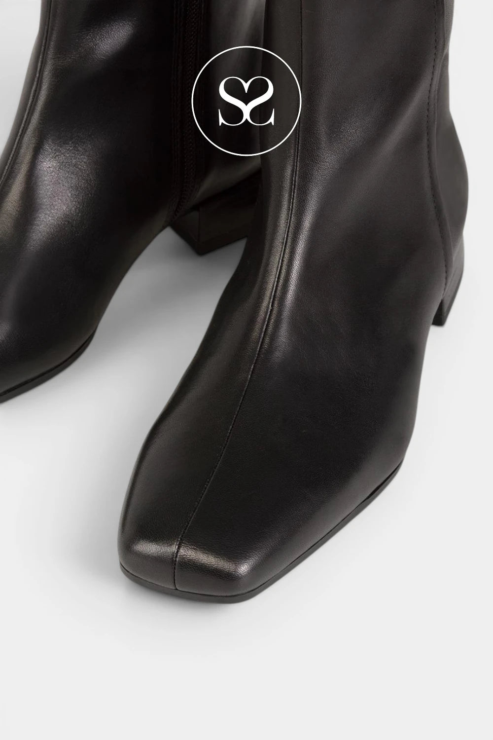 Vagabond Black Leather Block Heel Ankle Boots- Mona 5955-001 Ireland