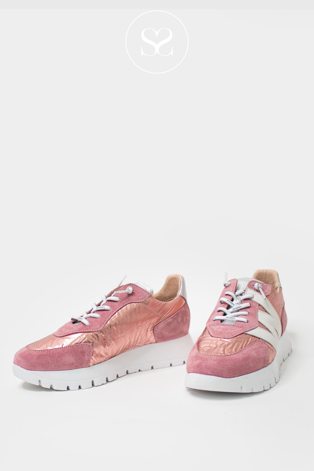 WONDERS A-2464 PINK WEDGE TRAINERS WITH WHITE WONDERS LOGO AND SOLE AND ELASTICATED LACE
