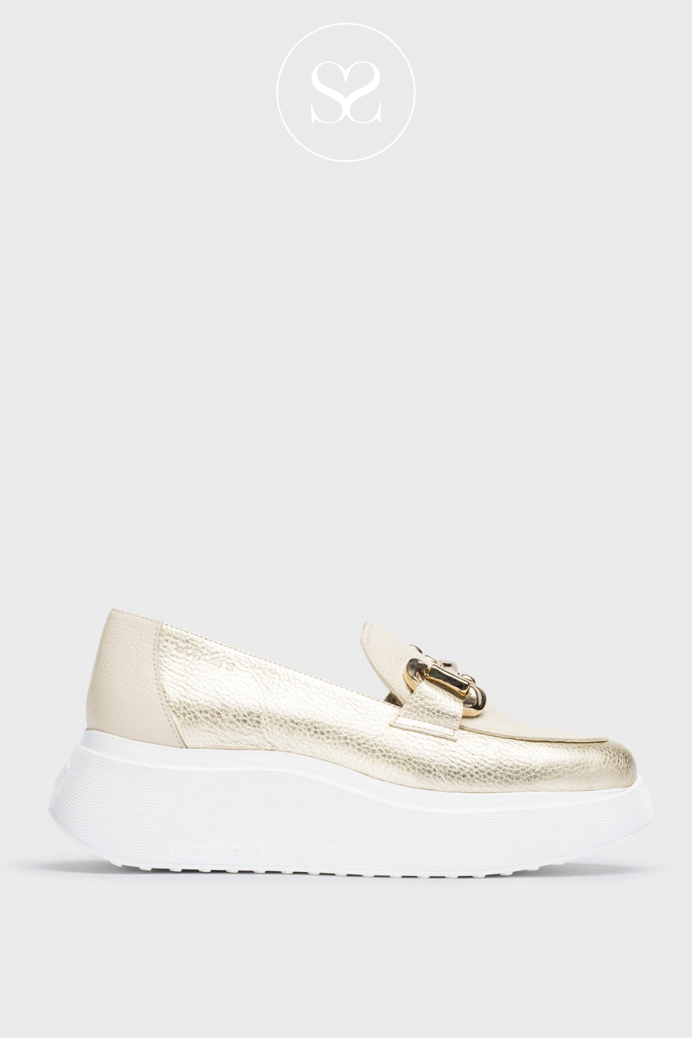WONDERS A-3604 GOLD LEATHER WEDGE SHOE WITH WHITE SOLE AND GOLD BUCKLE