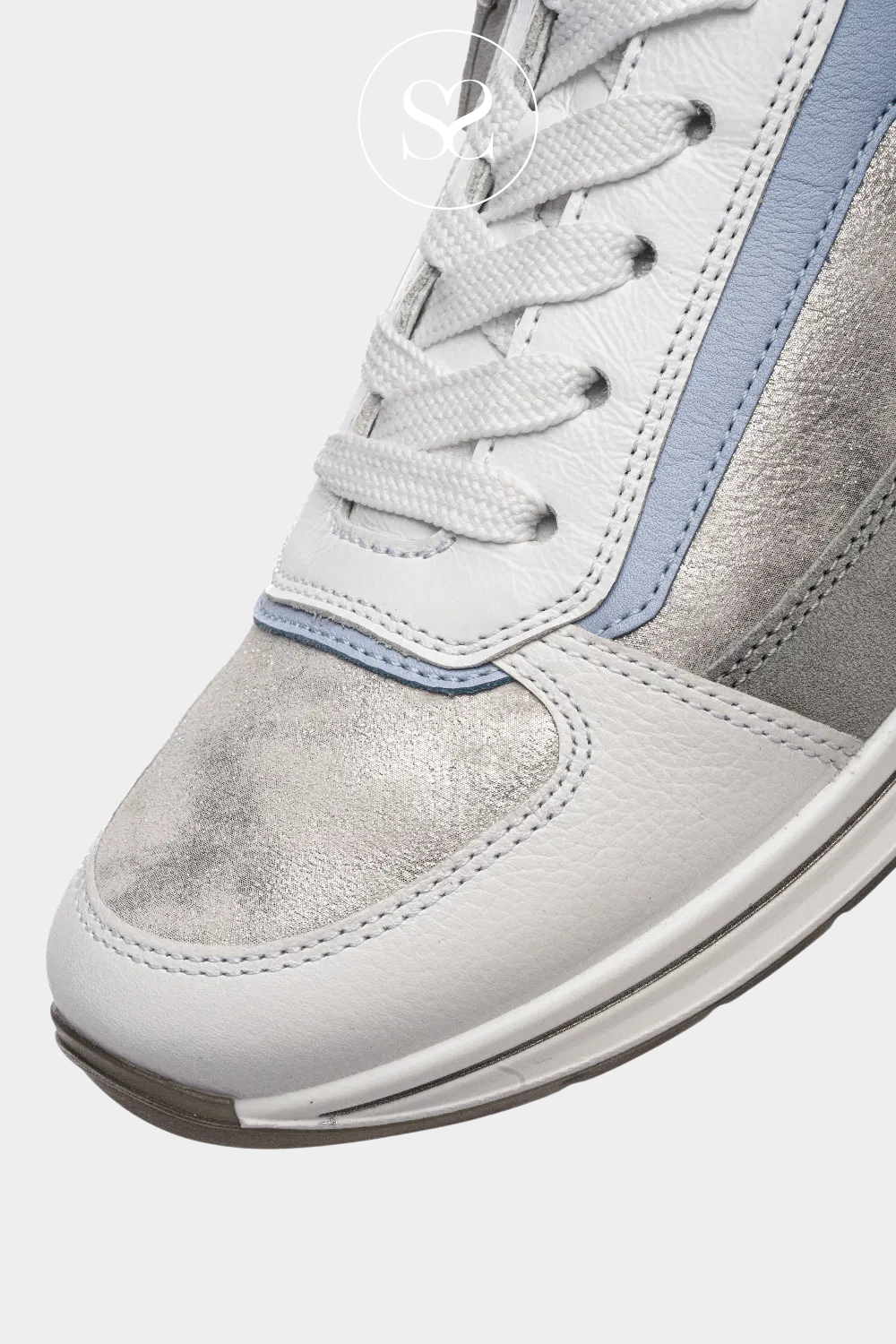 Everyday soft leather trainers with metallic finish. White laces, side zip for easy put on. Round toe, wide fit comfortable walking shoes.