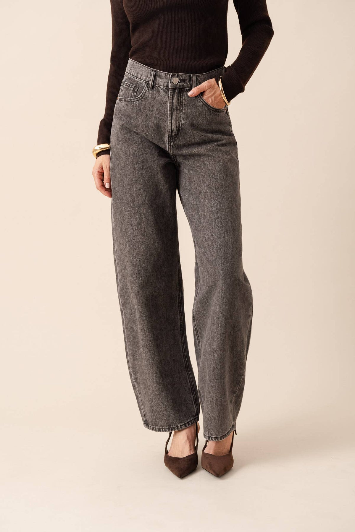 Grey Wash Denim Barrel Jeans — Brune