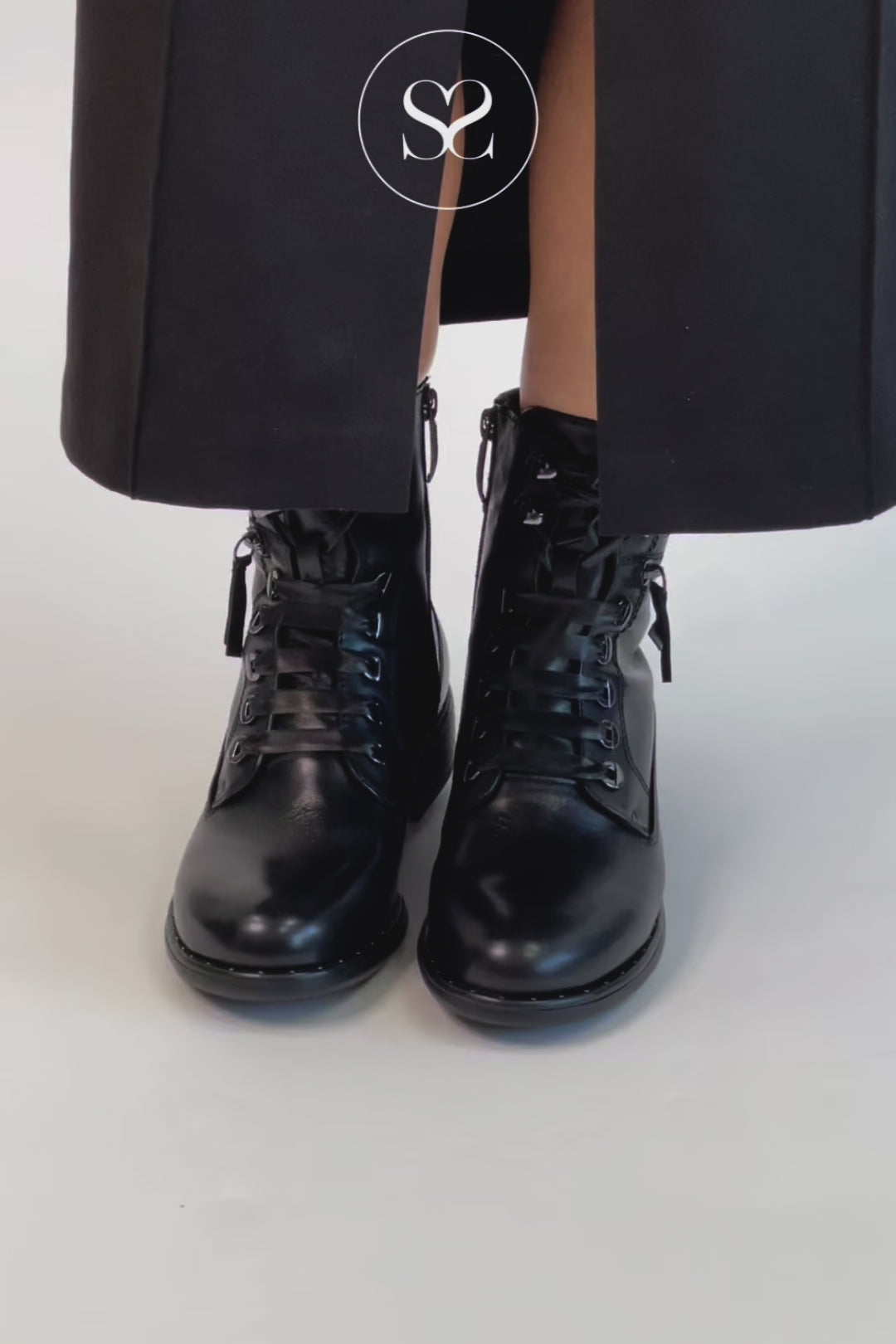 REGARDE LE CIEL ROXANA-04 BLACK LEATHER ROUNDED TOE ANKLE BOOT WITH METAL STUD DETAILS