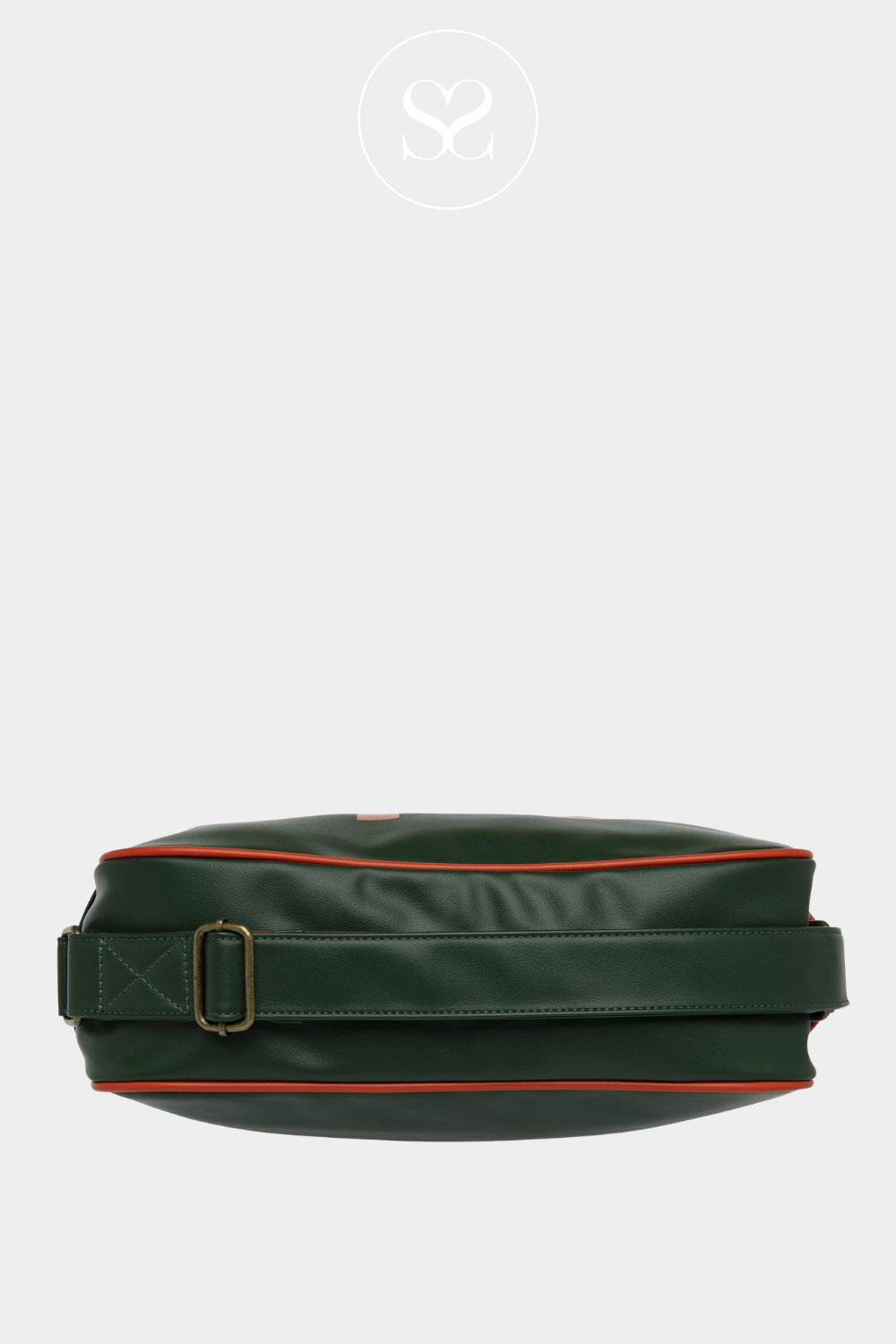 GOLA VERSATILE RETRO BAG WITH ADJUSTABLE STRAP AND WIDE ZIP OPENING 
