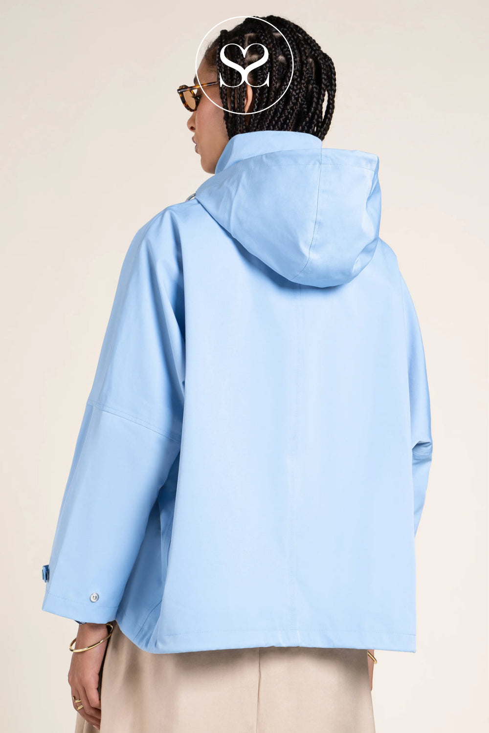 Flotte Cropped Cape with a Removable Hood - Ireland