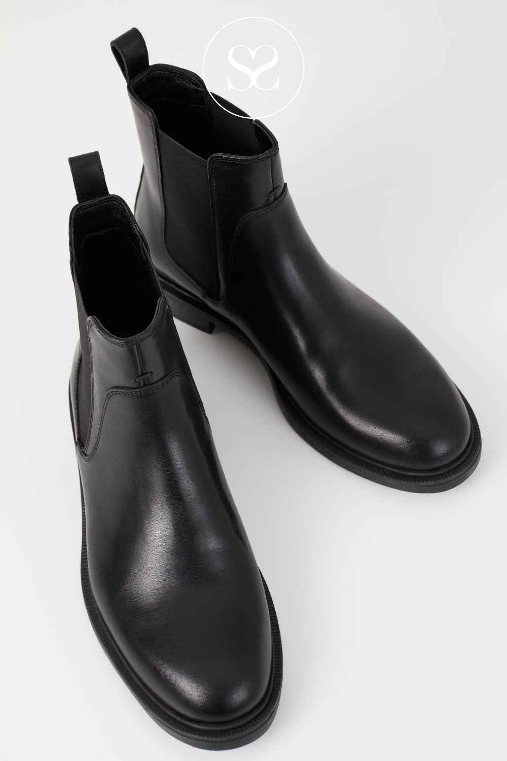 Black leather boots for everyday from Vagabond Shoemakers Ireland