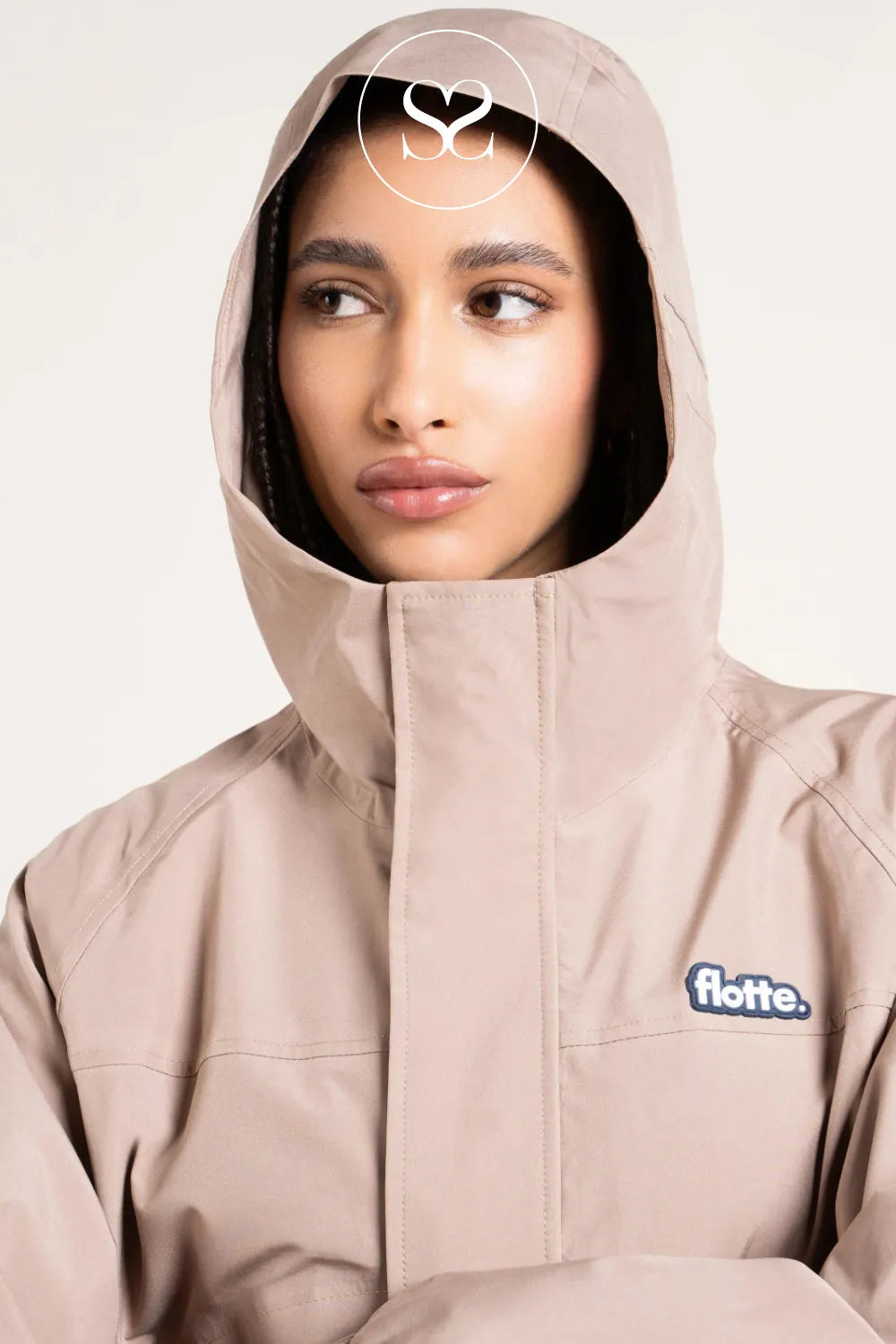 Flotte Waterproof Jacket with a Hood and a Button Flap Closure - Ireland