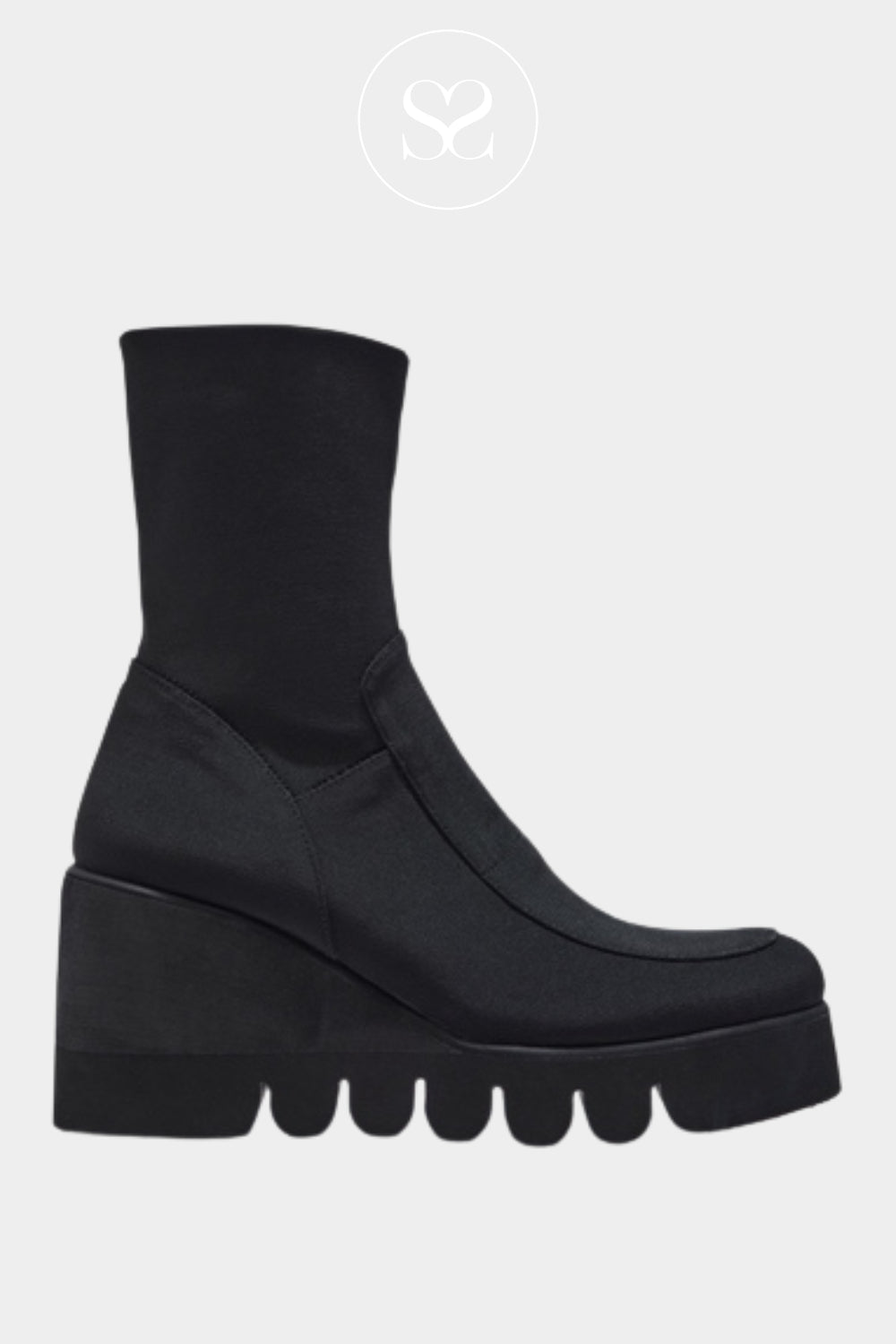 CARL SCARPA BLACK PULL ON WEDGE ANKLE BOOTS WITH STRETCH FABRIC LAINIE