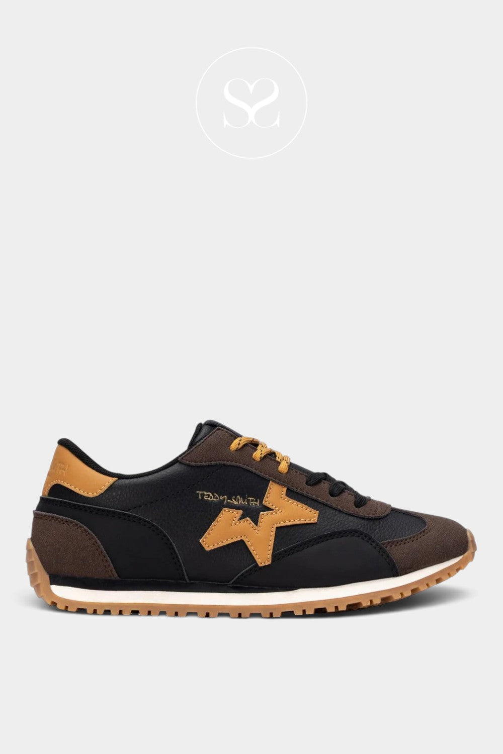 Teddy smith 121131 black and brown round toe trainers with star logo and double lace.