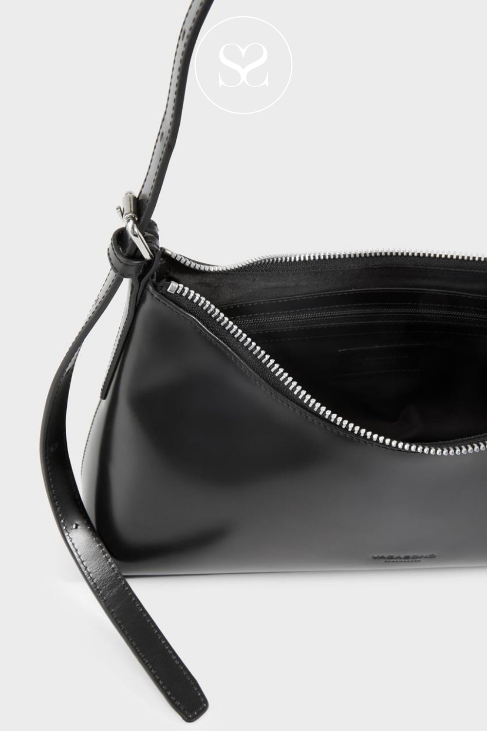 Vagabond Black Shoulder Bag Bari Mini BR01-004-20