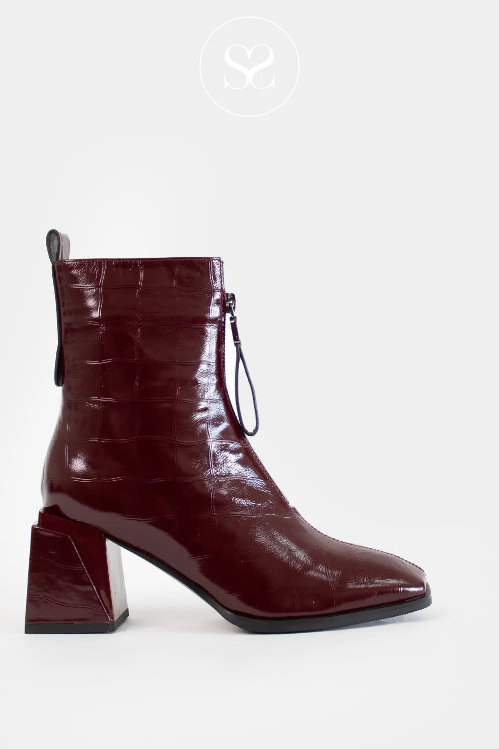 LORETTA VITALE WINE PATENT CROC EFFECT BLOCK HEEL ANKLE BOOTS C9659 FOR WOMEN WITH BLOCK HEEL AND FRONT ZIP DETAIL