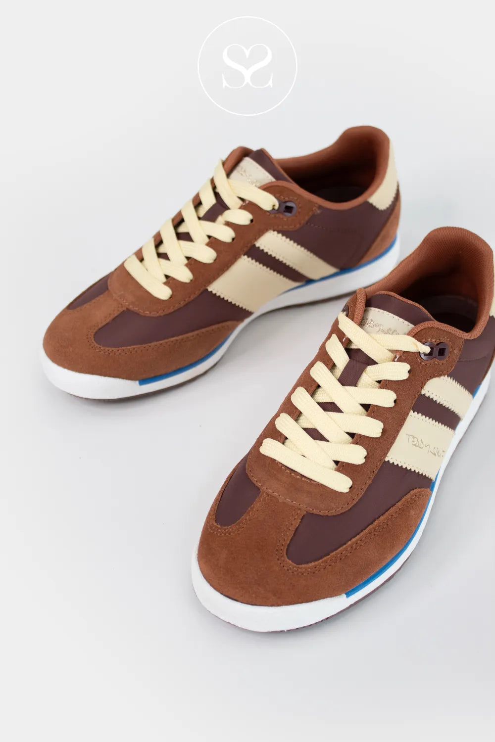 TEDDY SMITH 120320 BROWN/YELLOW RETRO SPORTY TRAINERS