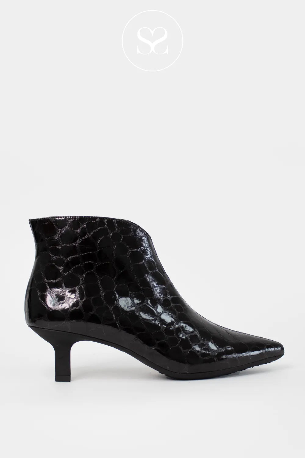 WONDERS BLACK PATENT CROC EFFECT POINTED TOE ANKLE BOOTS G-7120 FOR WOMEN WITH CLASSIC POINT TOE AND KITTEN HEEL 