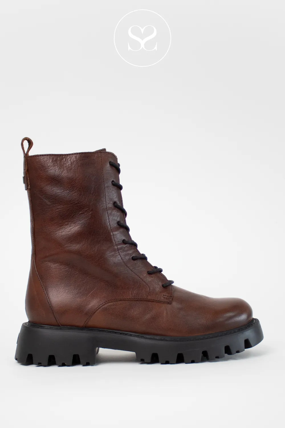 WONDERS CHOCOLATE BROWN LACE UP MILITARY STYLE BOOTS C-7510 FOR WOMEN MADE WITH SOFT SPANISH LEATHER FOR ALL DAY COMFORT WITH TRENDY LACE UP DESIGN