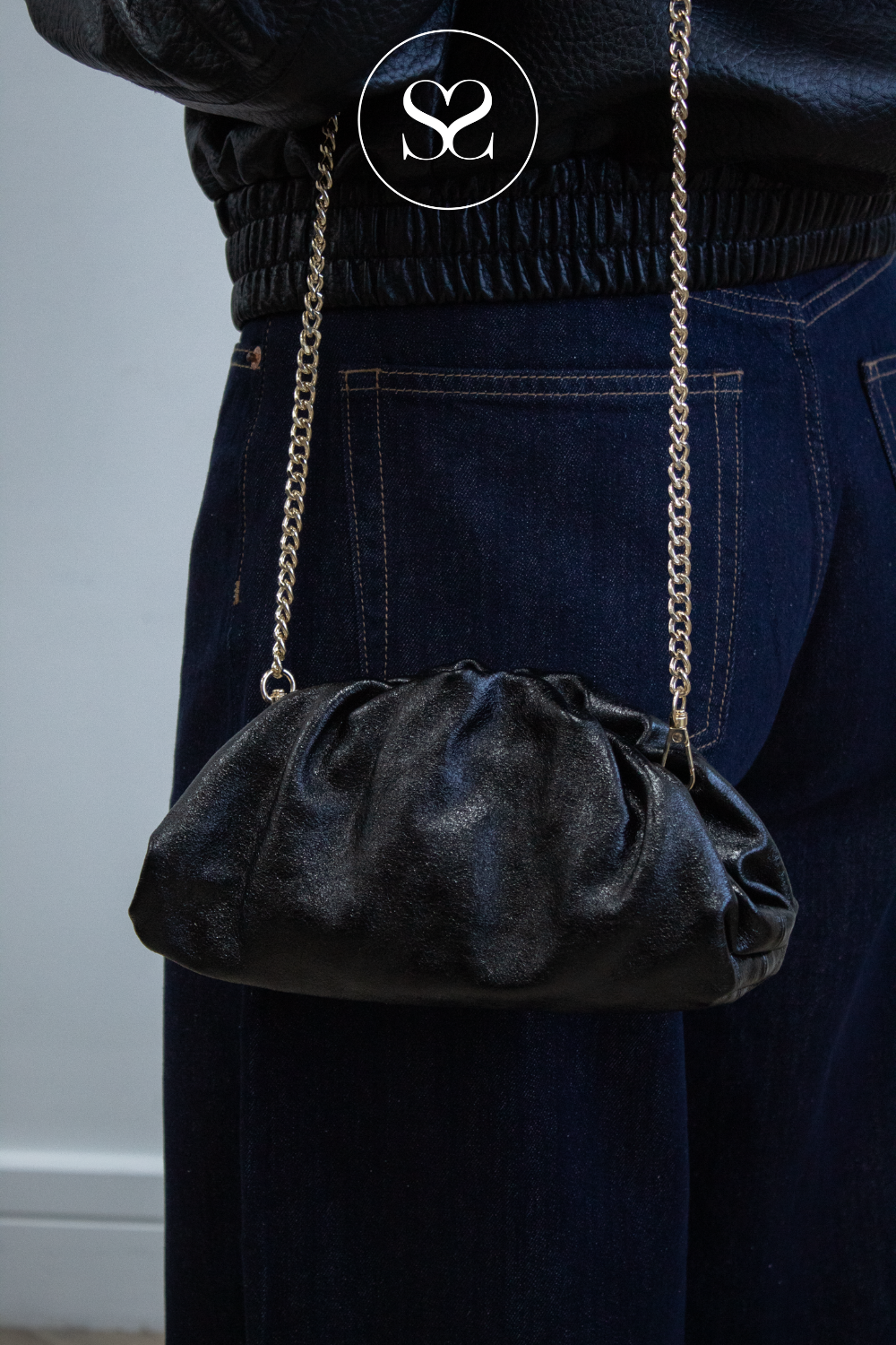Sheneil Black small Leather Slouch Clutch Bag - 502320