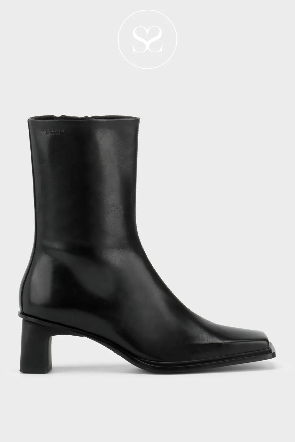 Vagabond Black Ankle Boots - Elvina 6258-101