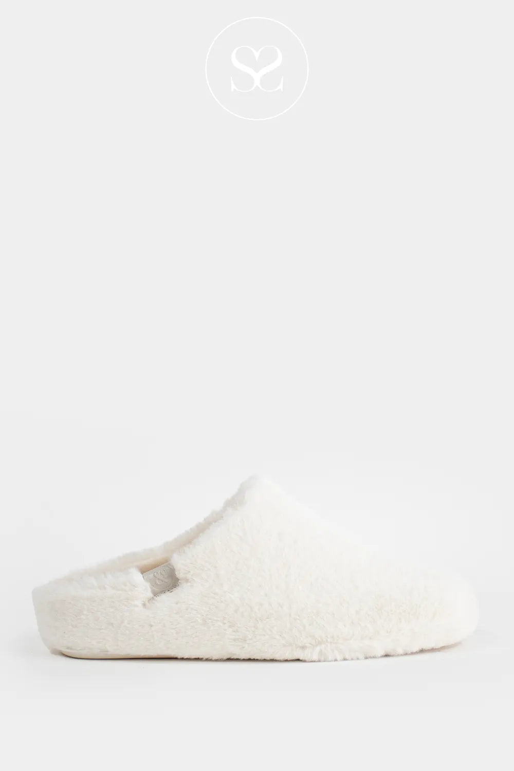 ANOTHER STEP WHITE FAUX FUR SLIDER SLIPPERS 06068015