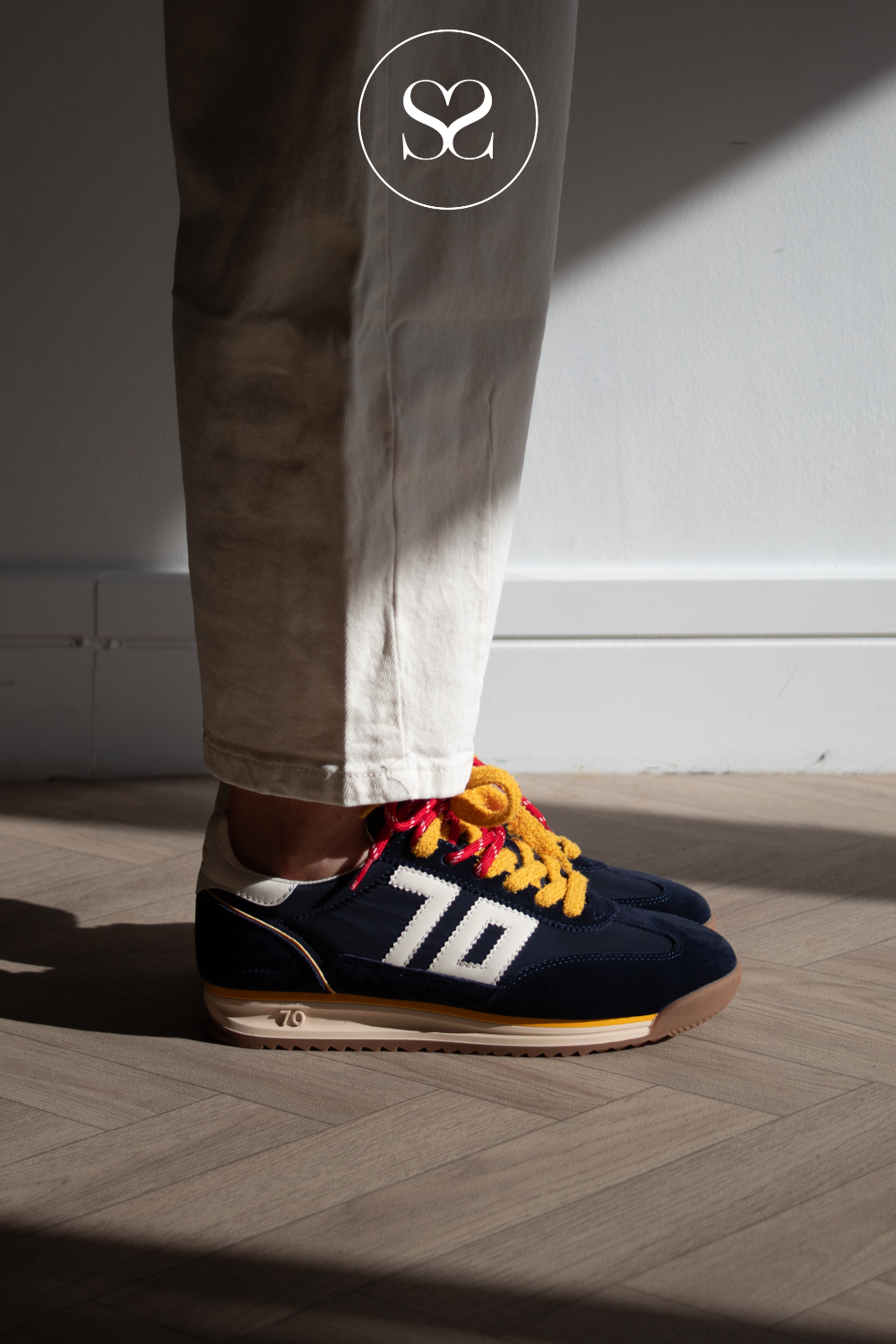 Back 70 Navy Leather & Suede Trainer - Jogger