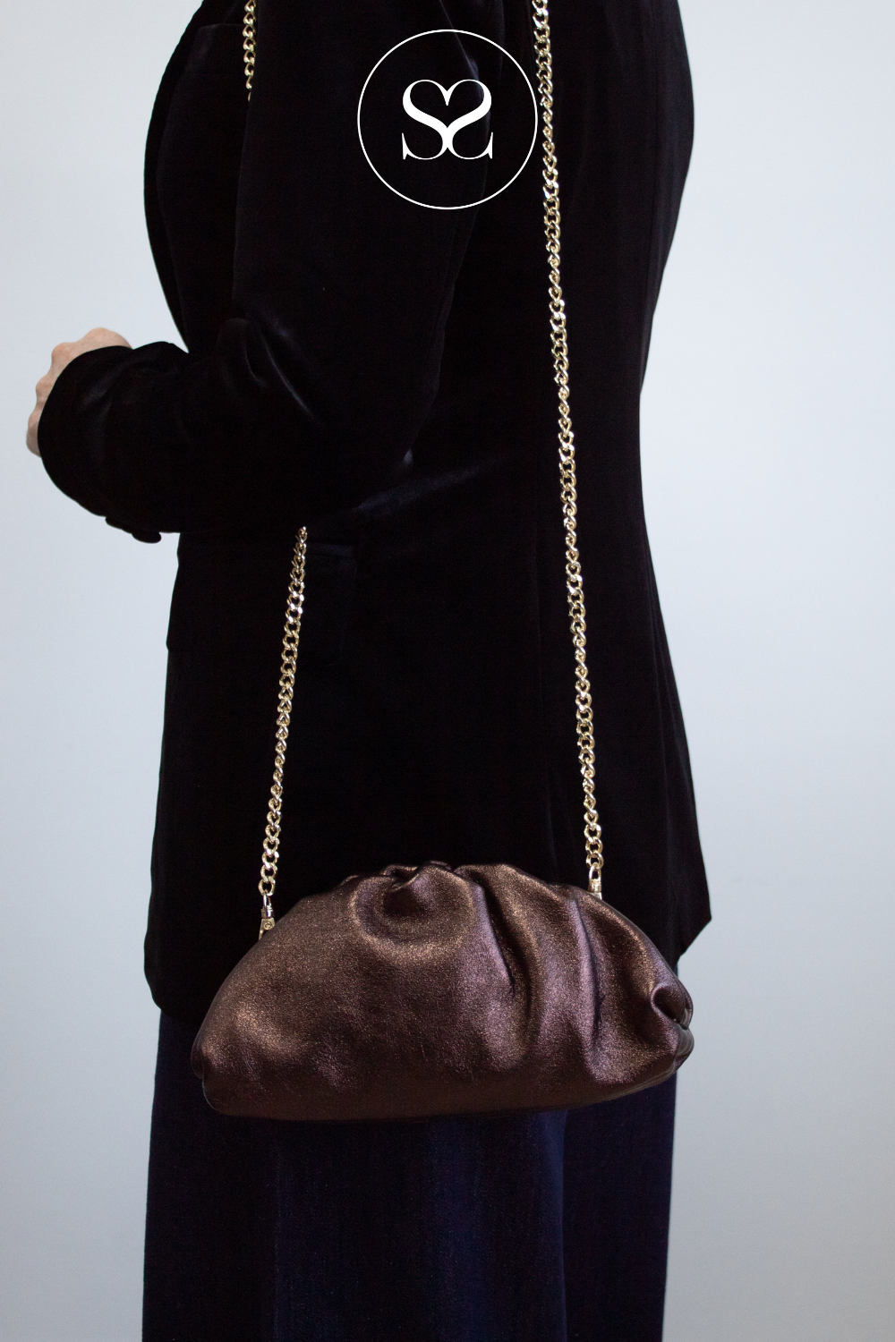 Sheneil Bronze/Brown small Leather Slouch Clutch Bag - 502320