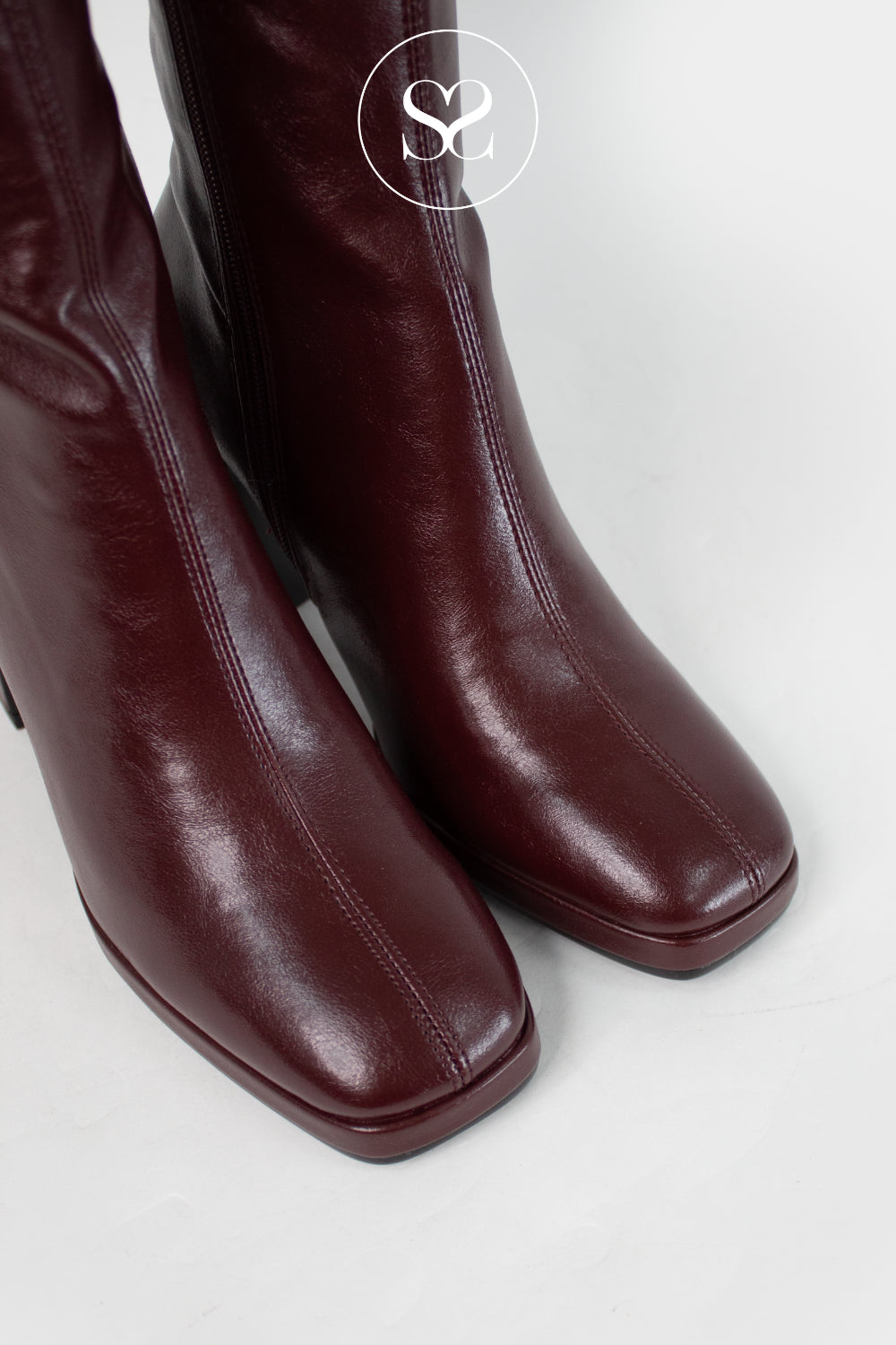 LODI BURGUNDY STRETCH PLATFORM BLOCK HEEL KNEE HIGH BOOTS LIMBO
