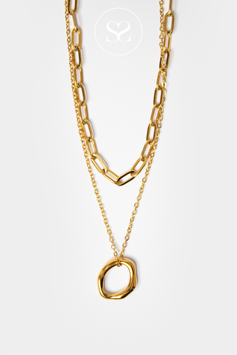 EMMY 03S GOLD CHAIN LINK NECKLACE WITH MODERN HOOP DETAIL