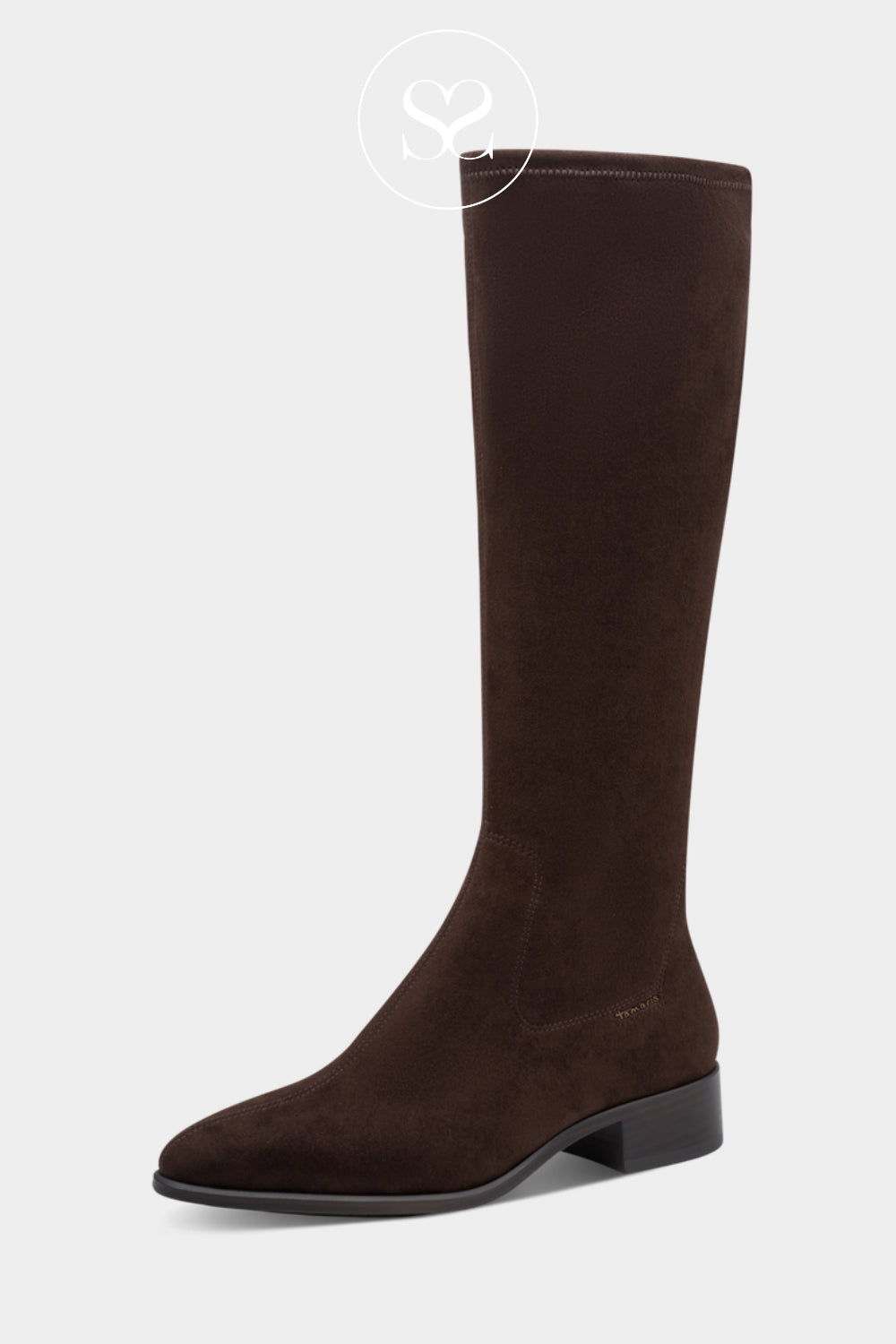 Brown suede knee-high boots with a clean shape, subtle stitching and practical flat sole.