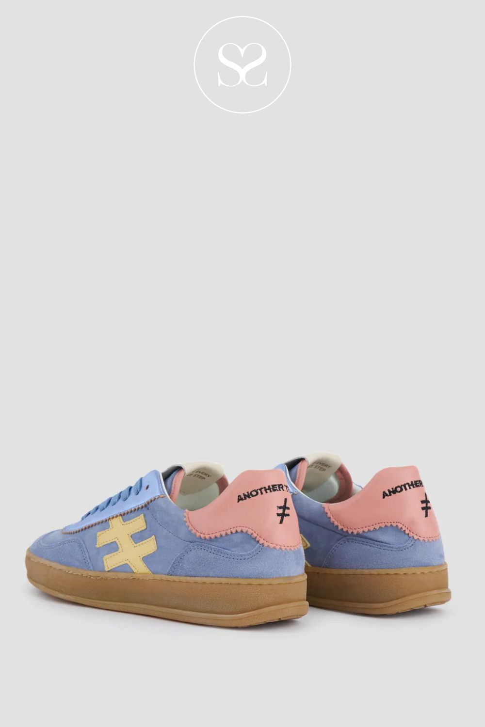 ANOTHER TREND A032 ICONIC BLUE AND BABY PINK LEATHER TRAINER