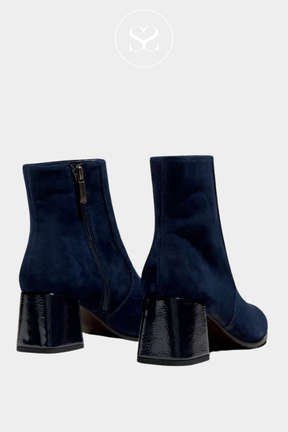 Regarde De Ciel  navy suede boot with 6cm patent navy block heel