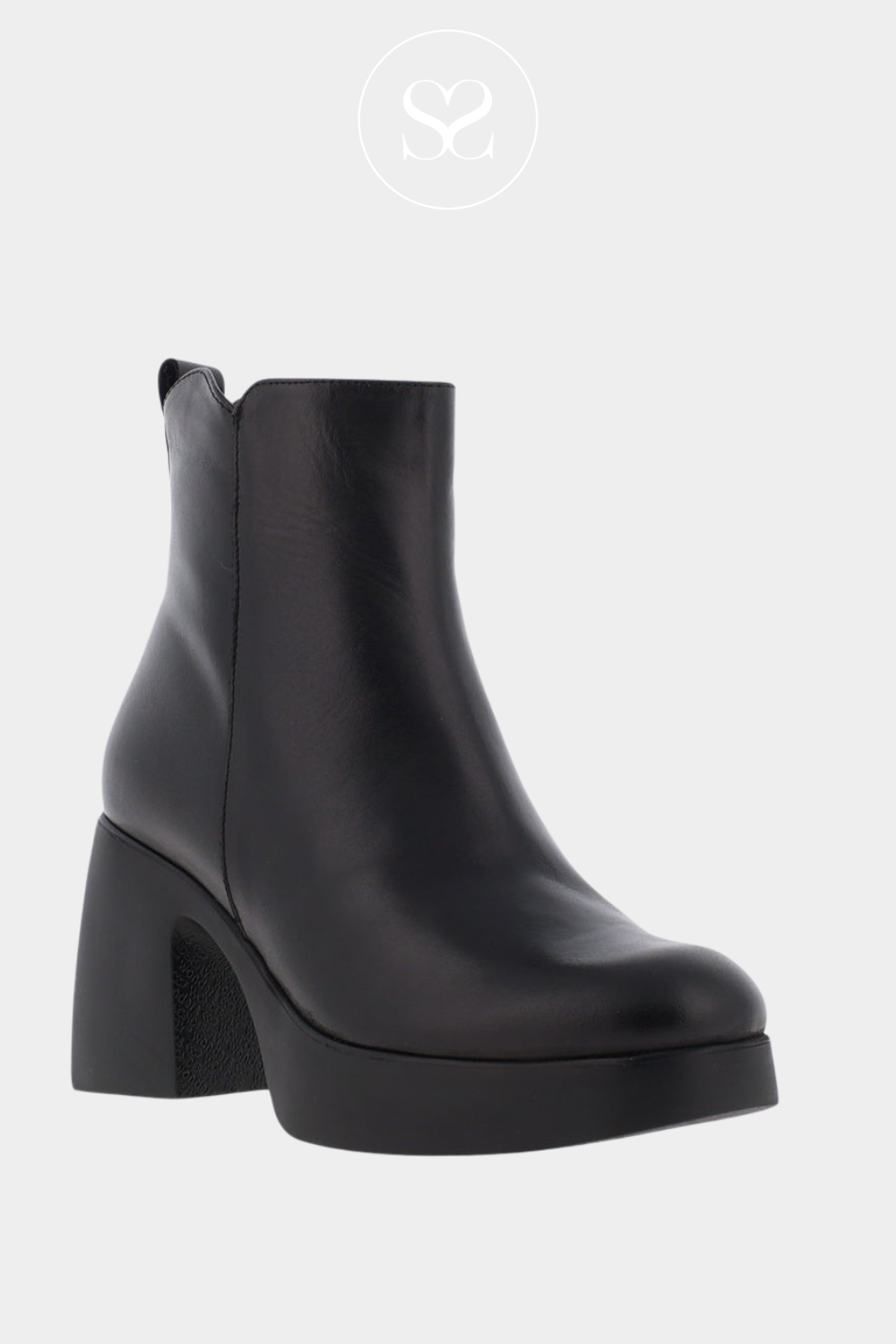WONDERS BLACK PLATFORM BLOCK HEEL ANKLE BOOTS H-4981 FOR WOMEN WITH ROUNDED TOE AND CHUNKY SOLE 