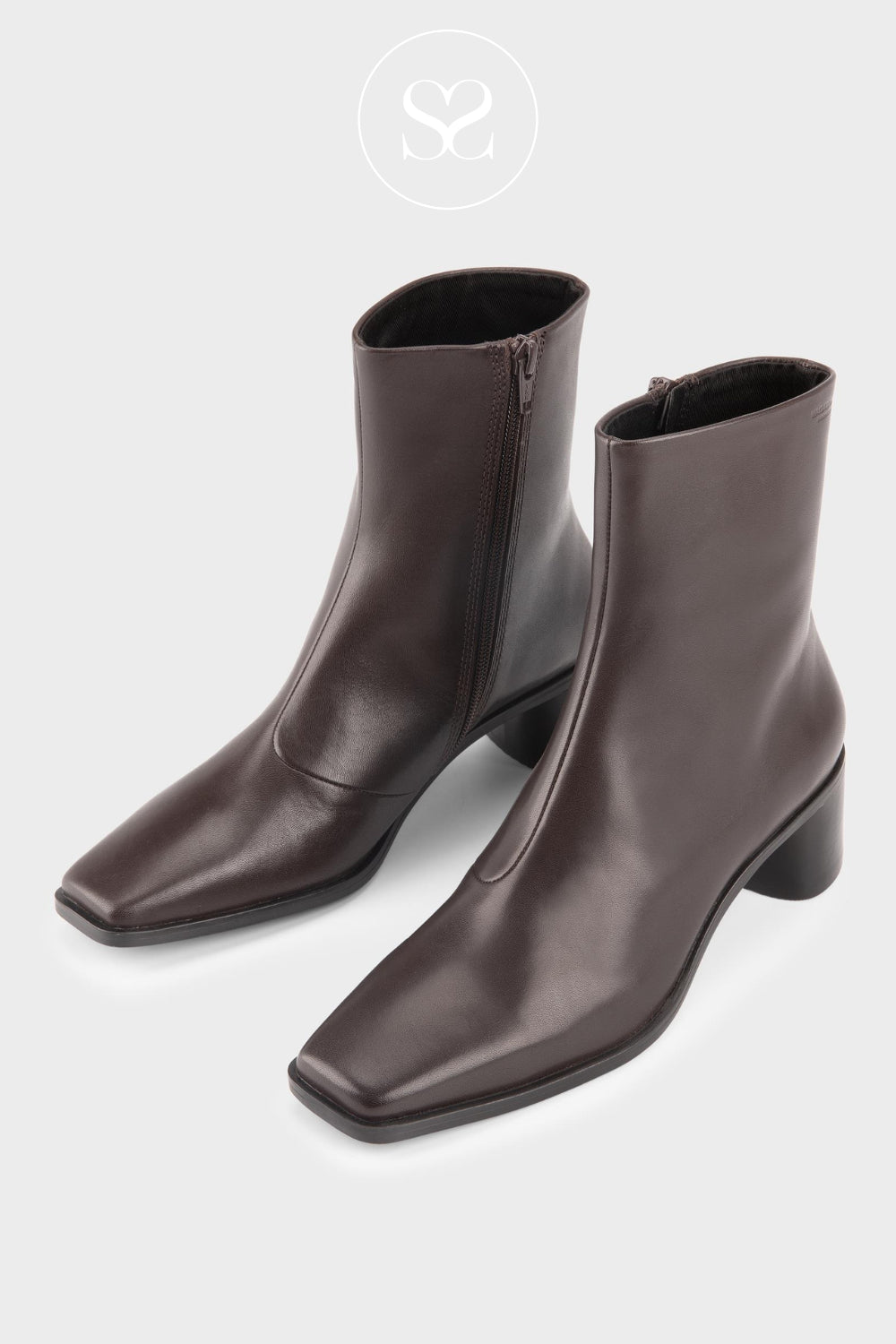Vagabond Chocolate Brown Ankle Boots - Fay 6100-001-35 front view
