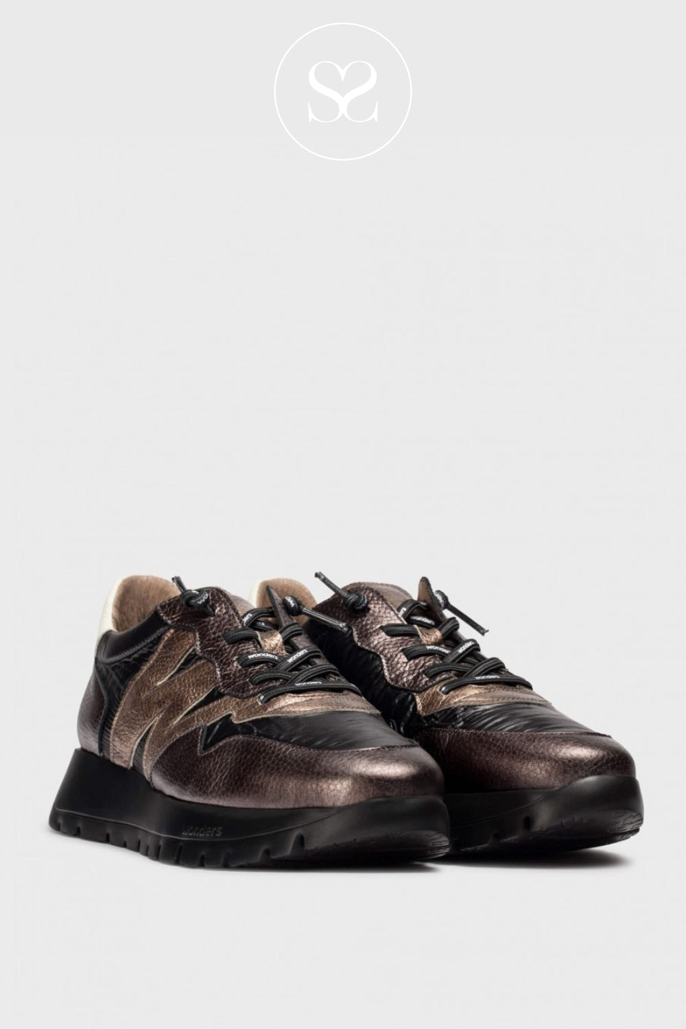 Wonders metallic trainers for women