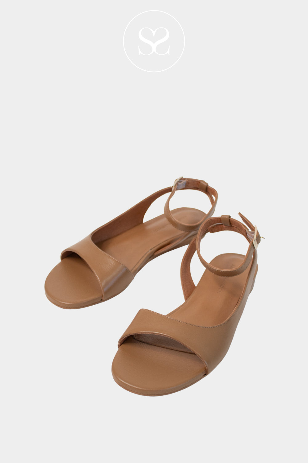 Angel Alarcon Camel Flat Sandals with Wrap-around ankle strap Luna