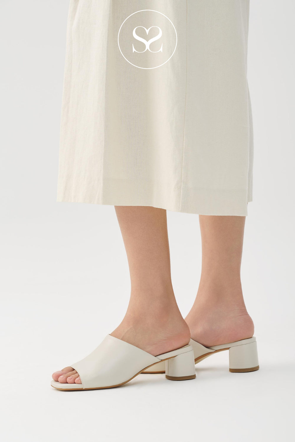 Vagabond Cream Slip On Block Heel Mules -Ireland