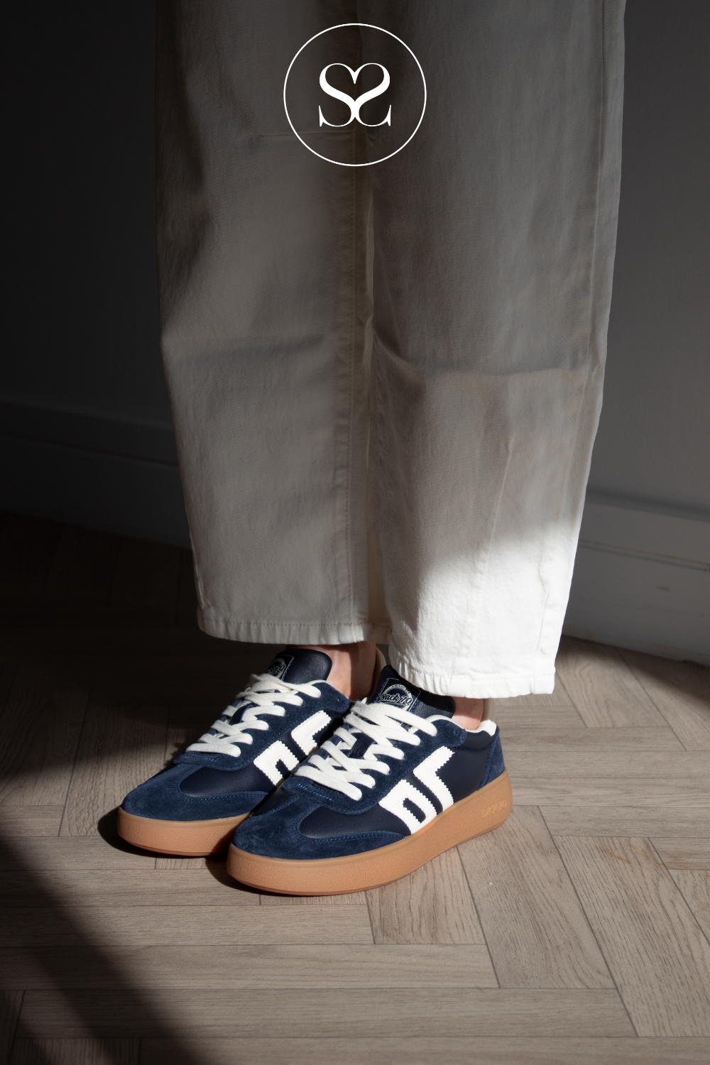 Back 70 Navy Chunky Retro Trainers - Brooklyn