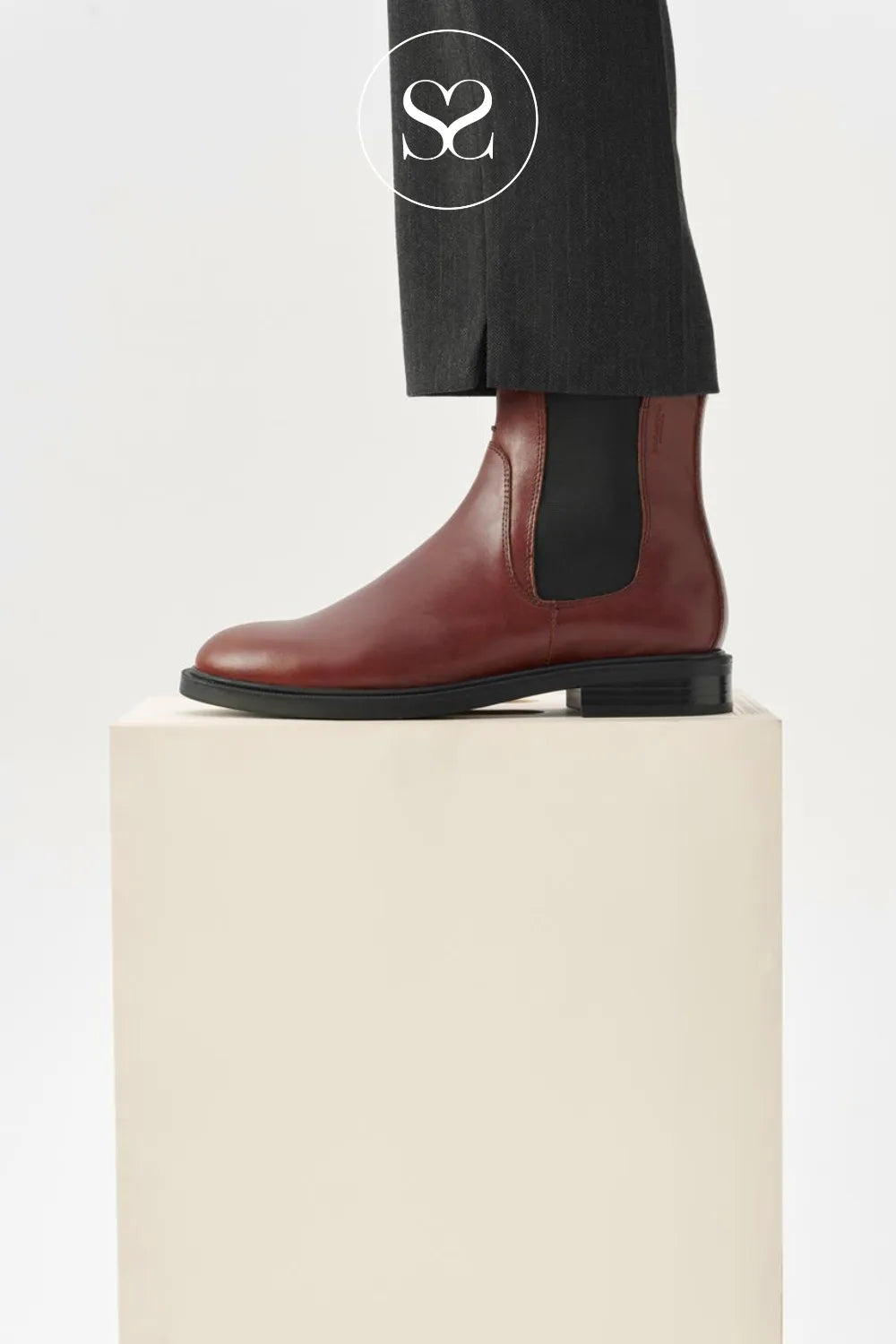 VAGABOND TAN LEATHER CHELSEA ANKLE BOOTS 5603-001 AMINA