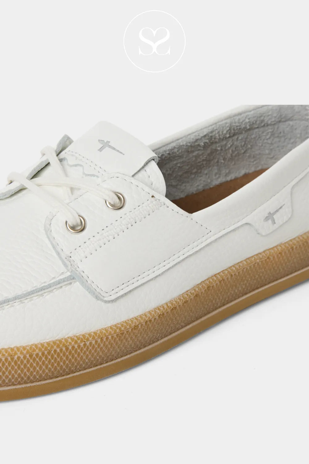 Tamaris White Slip-On Boat Shoes 1-23615-46 for women shoes made from Soft leather for all day comfort