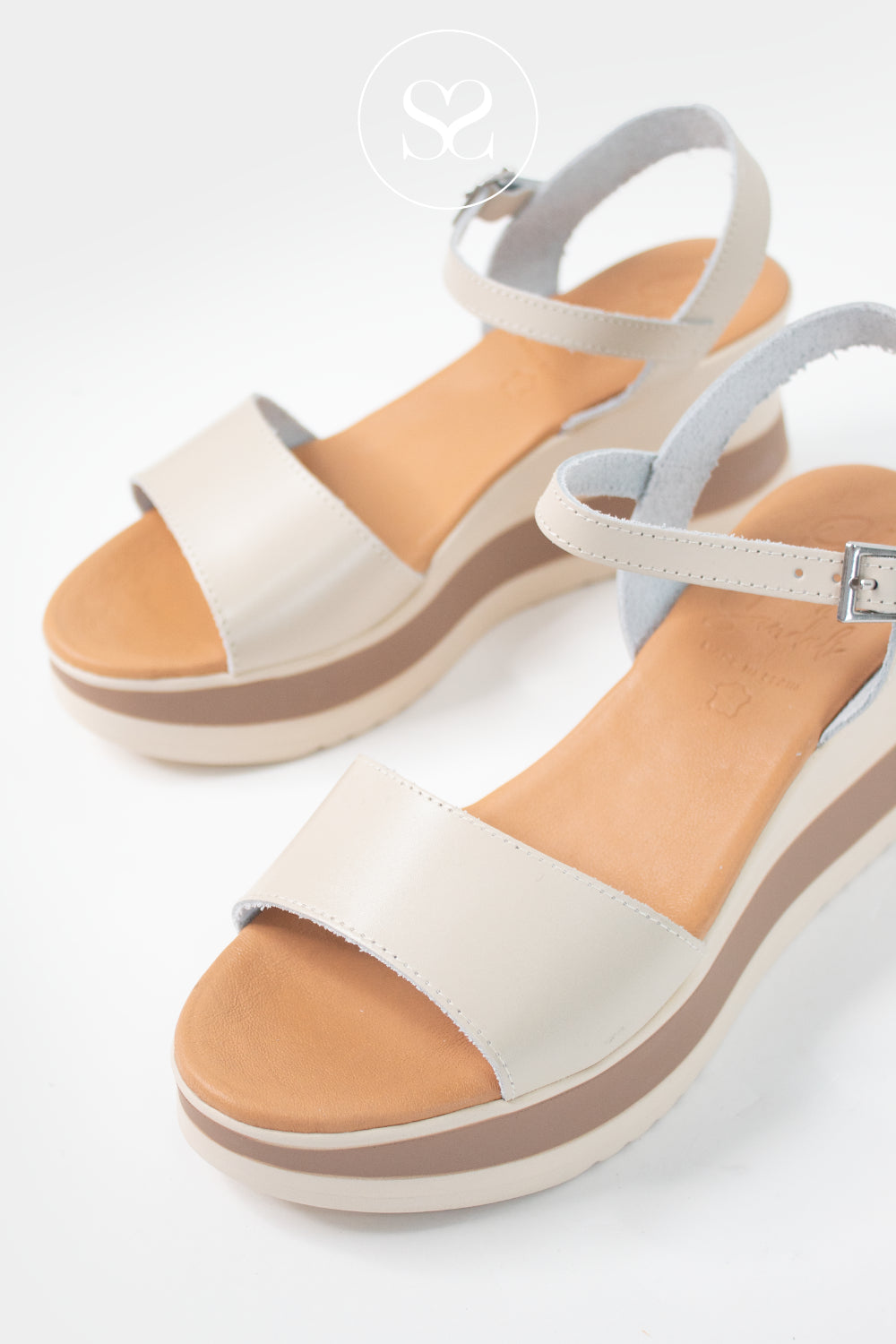Oh My Sandals Off-White Wedge Sandals 5982